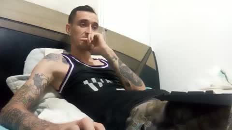 Snapshot of ed_big_cock chatting on 11.19.25 Edd Gallego online show from 11.19.25