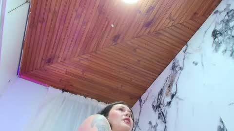 Snapshot of eda_bonne chatting on 05.09.26 Edda online show from 05.09.26