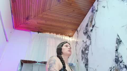 Snapshot of eda_bonne chatting on 05.22.26 Edda online show from 05.22.26