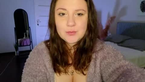 Snapshot of edalyn_af chatting on 09.27.25      online show from 09.27.25