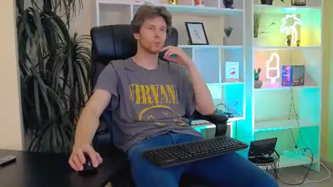 Snapshot of eddie_baker chatting on 07.15.26 eddie_baker online show from 07.15.26