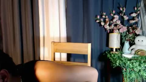Snapshot of edelcum_xx chatting on 10.10.25 edelcum_xx online show from 10.10.25