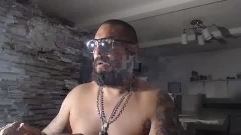 Snapshot of edgarram83 chatting on 09.17.25 edgarram83 online show from 09.17.25