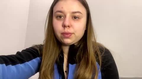 Snapshot of edina77 chatting on 03.13.26 Edina online show from 03.13.26