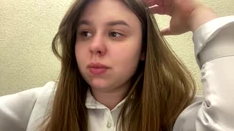 Snapshot of edina77 chatting on 03.16.26 Edina online show from 03.16.26