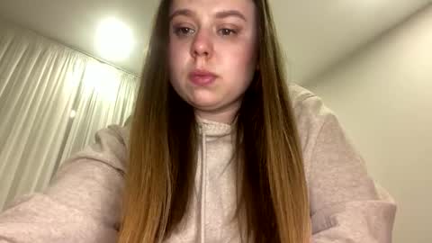 Snapshot of edina77 chatting on 03.17.26 Edina online show from 03.17.26