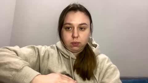 Snapshot of edina77 chatting on 03.19.26 Edina online show from 03.19.26