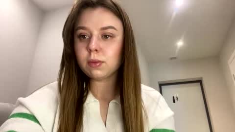 Snapshot of edina77 chatting on 03.24.26 Edina online show from 03.24.26