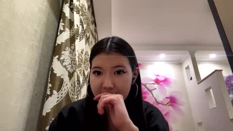 Snapshot of edinabluett chatting on 02.20.26 Eri online show from 02.20.26