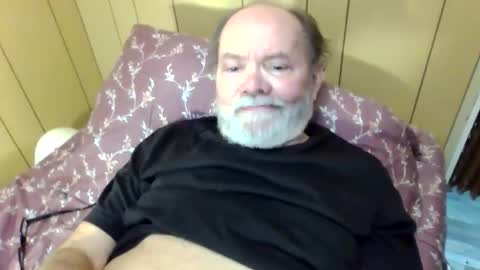 Snapshot of edwalters chatting on 03.21.26 Eddie online show from 03.21.26