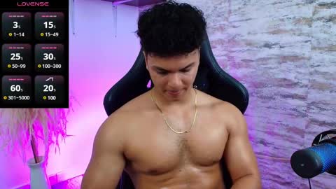 Snapshot of edward__clarck chatting on 02.02.25 EDWARD CLARCK online show from 02.02.25