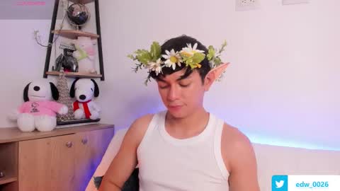 Snapshot of edwartom chatting on 10.26.25 edwar online show from 10.26.25