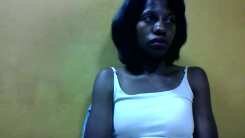 Snapshot of edwige770943 chatting on 04.21.26 edwige770943 online show from 04.21.26
