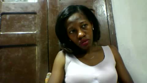 Snapshot of edwige770943 chatting on 04.23.26 edwige770943 online show from 04.23.26
