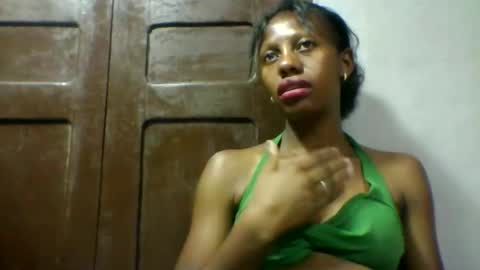 Snapshot of edwige770943 chatting on 05.07.26 edwige770943 online show from 05.07.26