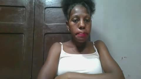Snapshot of edwige770943 chatting on 05.18.26 edwige770943 online show from 05.18.26