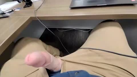 Snapshot of edyja chatting on 01.28.25 Eddya online show from 01.28.25