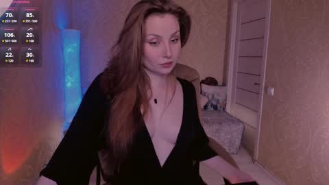 Snapshot of eesmaaarr chatting on 01.02.25 eesmaaarr online show from 01.02.25