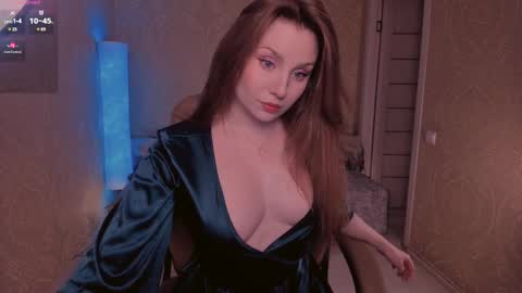 Snapshot of eesmaaarr chatting on 03.05.25 eesmaaarr online show from 03.05.25