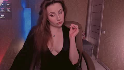 Snapshot of eesmaaarr chatting on 09.19.25 eesmaaarr online show from 09.19.25