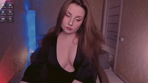 Snapshot of eesmaaarr chatting on 09.26.25 eesmaaarr online show from 09.26.25