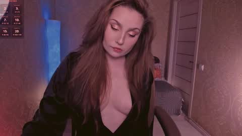 Snapshot of eesmaaarr chatting on 10.16.25 eesmaaarr online show from 10.16.25