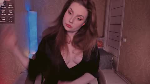 Snapshot of eesmaaarr chatting on 10.23.25 eesmaaarr online show from 10.23.25