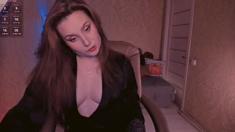 Snapshot of eesmaaarr chatting on 10.27.25 eesmaaarr online show from 10.27.25