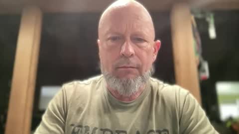 Snapshot of eevilempire chatting on 04.23.26 Harley Biker online show from 04.23.26