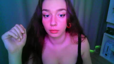 Snapshot of effie_balconii chatting on 10.11.25 effie_balconii online show from 10.11.25