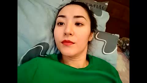 Effy online show from 12.17.24