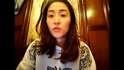 Effy online show from 12.20.24