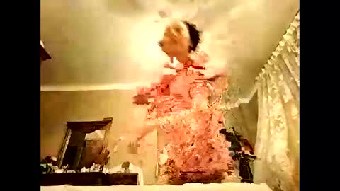 Effy online show from 02.25.25