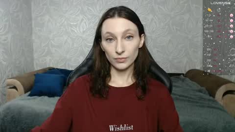 Snapshot of effy_gray chatting on 05.26.26 Anna online show from 05.26.26