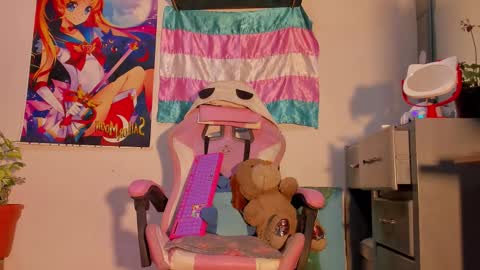 Snapshot of effy_marinn chatting on 09.21.25 effy_marinn online show from 09.21.25