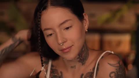 Snapshot of effylowell_ chatting on 01.13.26 Effy online show from 01.13.26