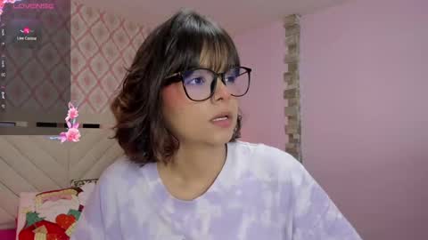  E F F Y  online show from 12.04.24