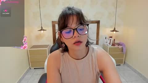  E F F Y  online show from 12.07.24