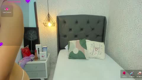  E F F Y  online show from 03.05.25