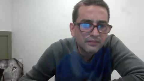 Snapshot of eguevara555500 chatting on 04.13.26 SilverBulture online show from 04.13.26