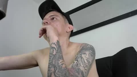 Snapshot of eider122 chatting on 03.03.26 EIder online show from 03.03.26