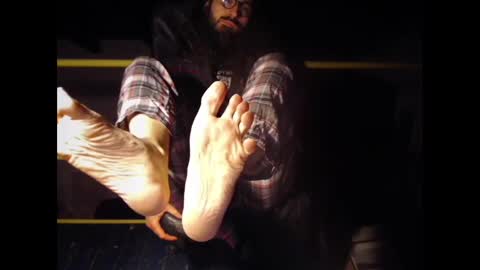 eighthundredeightyeight online show from 01.05.25