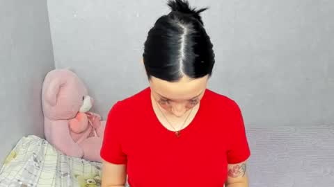 eileenmoores online show from 03.11.26