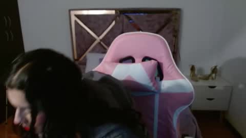 Snapshot of eilynro7 chatting on 09.14.25 eilynro7 online show from 09.14.25