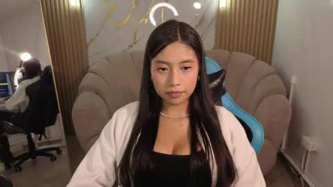 Snapshot of eimy18_b chatting on 05.09.26 eimy18_b online show from 05.09.26