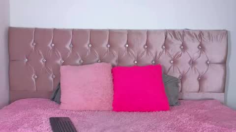 Snapshot of eimy__cute chatting on 09.10.25 eimy__cute online show from 09.10.25