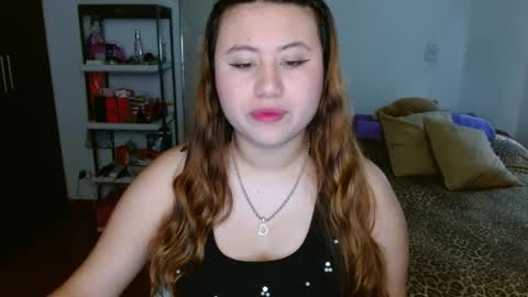 EIMY   MODEL INDEPENDENT online show from 12.03.24