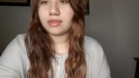 EIMY   MODEL INDEPENDENT online show from 01.05.25