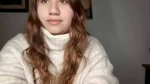 EIMY   MODEL INDEPENDENT online show from 01.08.25