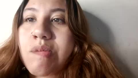 EIMY   MODEL INDEPENDENT online show from 01.09.25